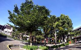 Grand Ussu Hotel & Convention